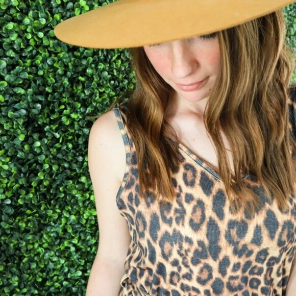 Jewel Leopard Ribbed Flare Leg Jumpsuit - Picture 3 of 6